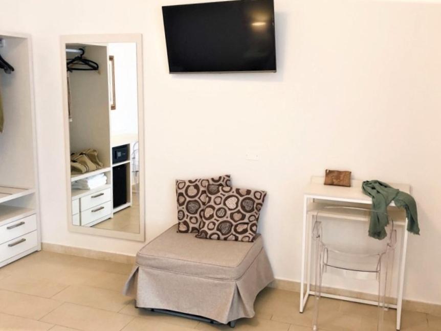 Hotel Villa Eleonora สกาอูรี ภายนอก รูปภาพ
