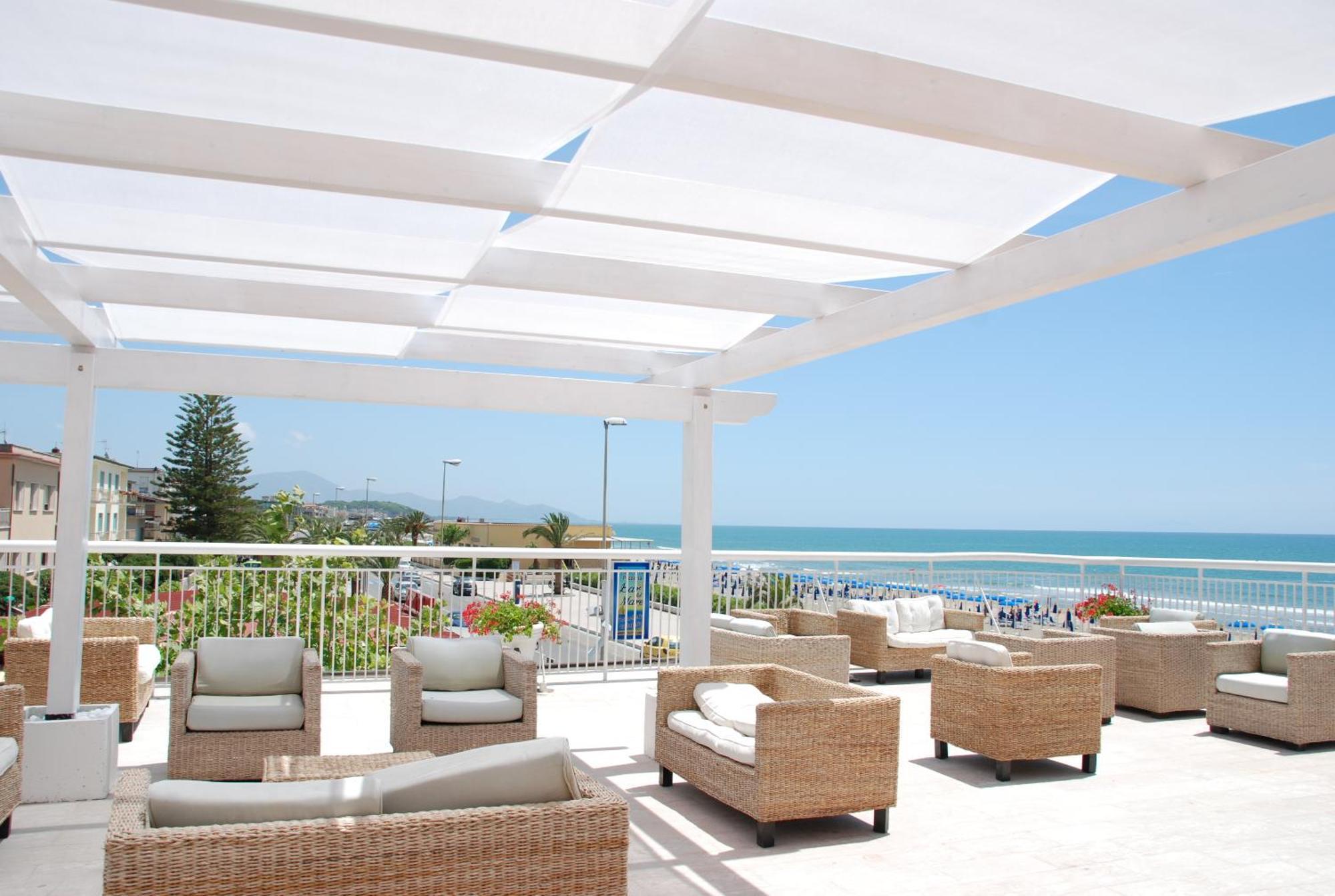 Hotel Villa Eleonora สกาอูรี ภายนอก รูปภาพ