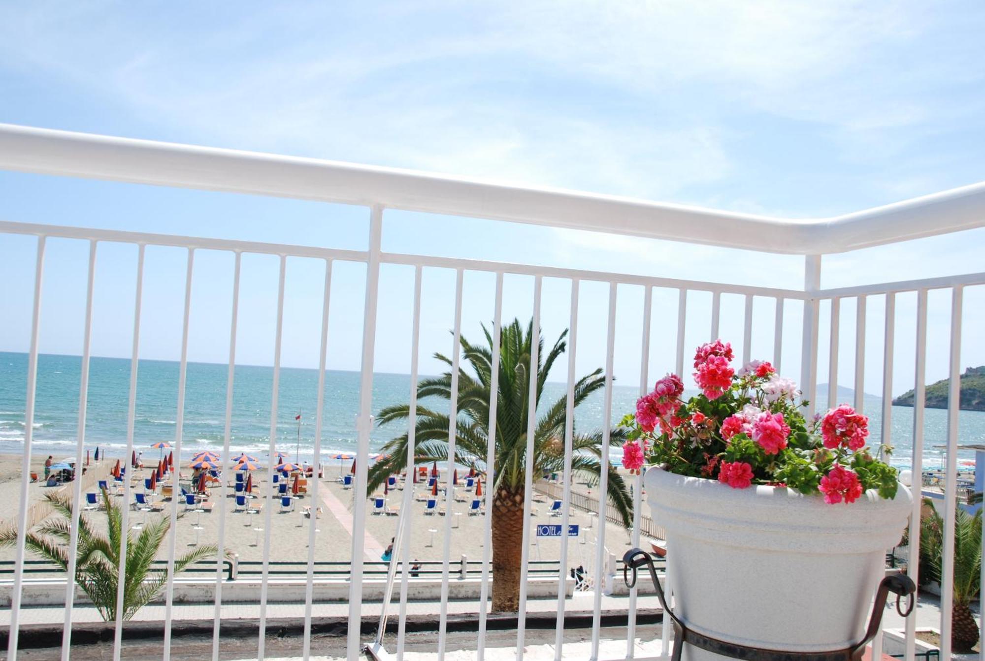 Hotel Villa Eleonora สกาอูรี ภายนอก รูปภาพ