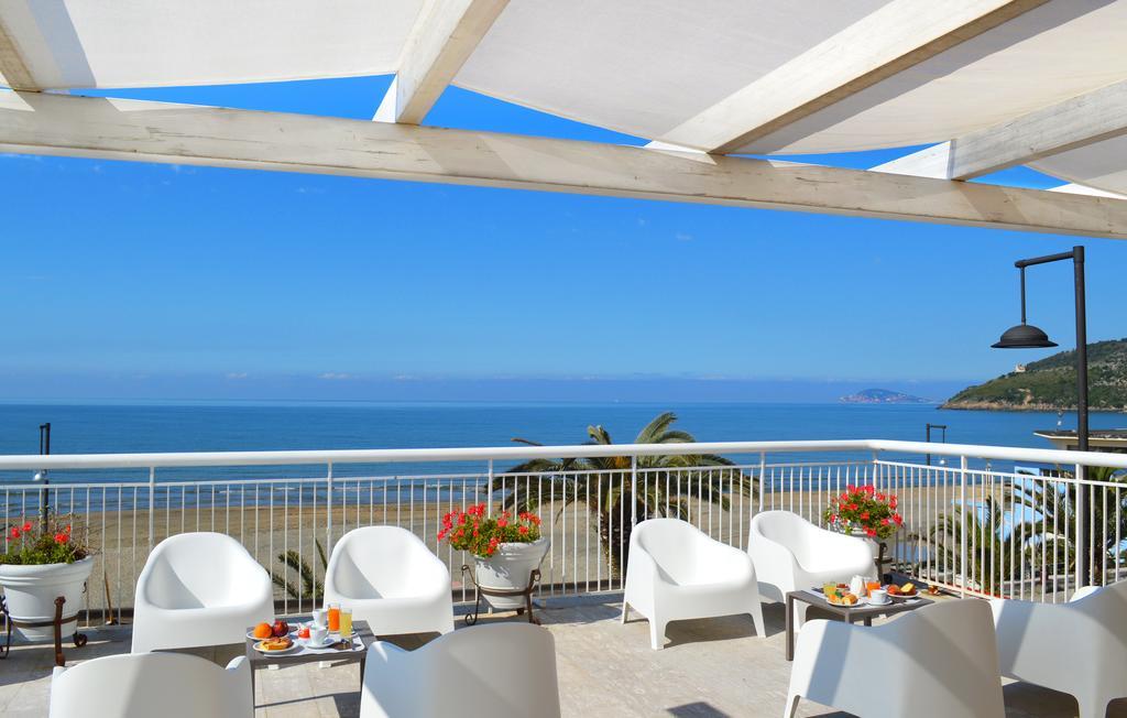 Hotel Villa Eleonora สกาอูรี ภายนอก รูปภาพ